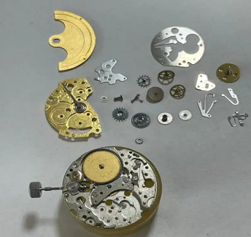 百达翡丽手表机芯保养